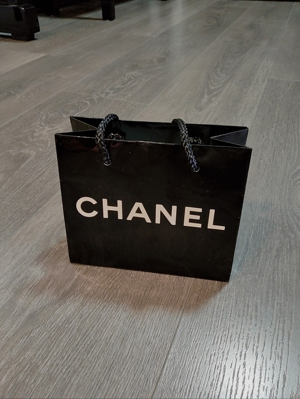 CHANEL Paper Shopping Gift Bag
